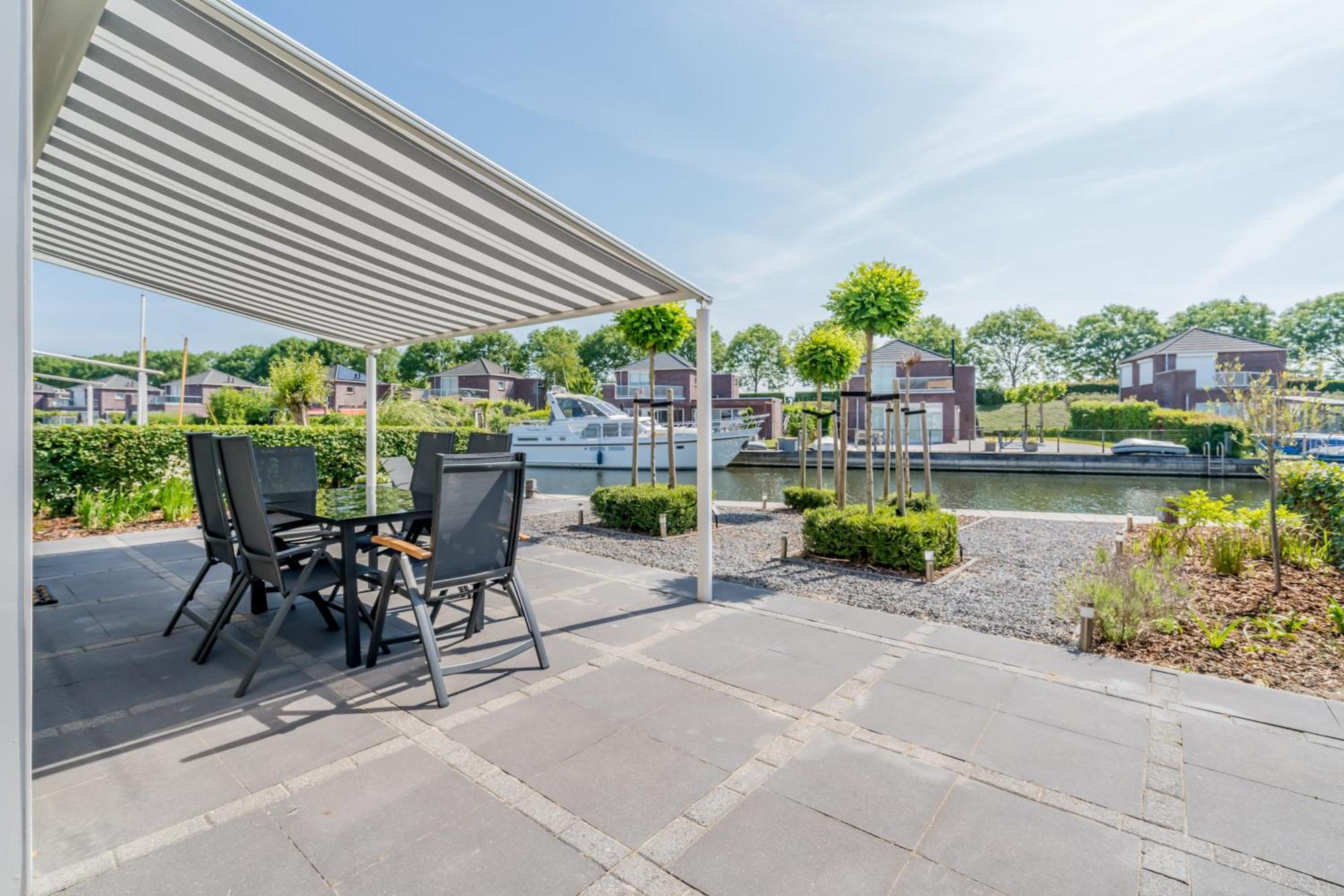 Nautic Rentals - Marinapark Oude-Tonge Экстерьер фото
