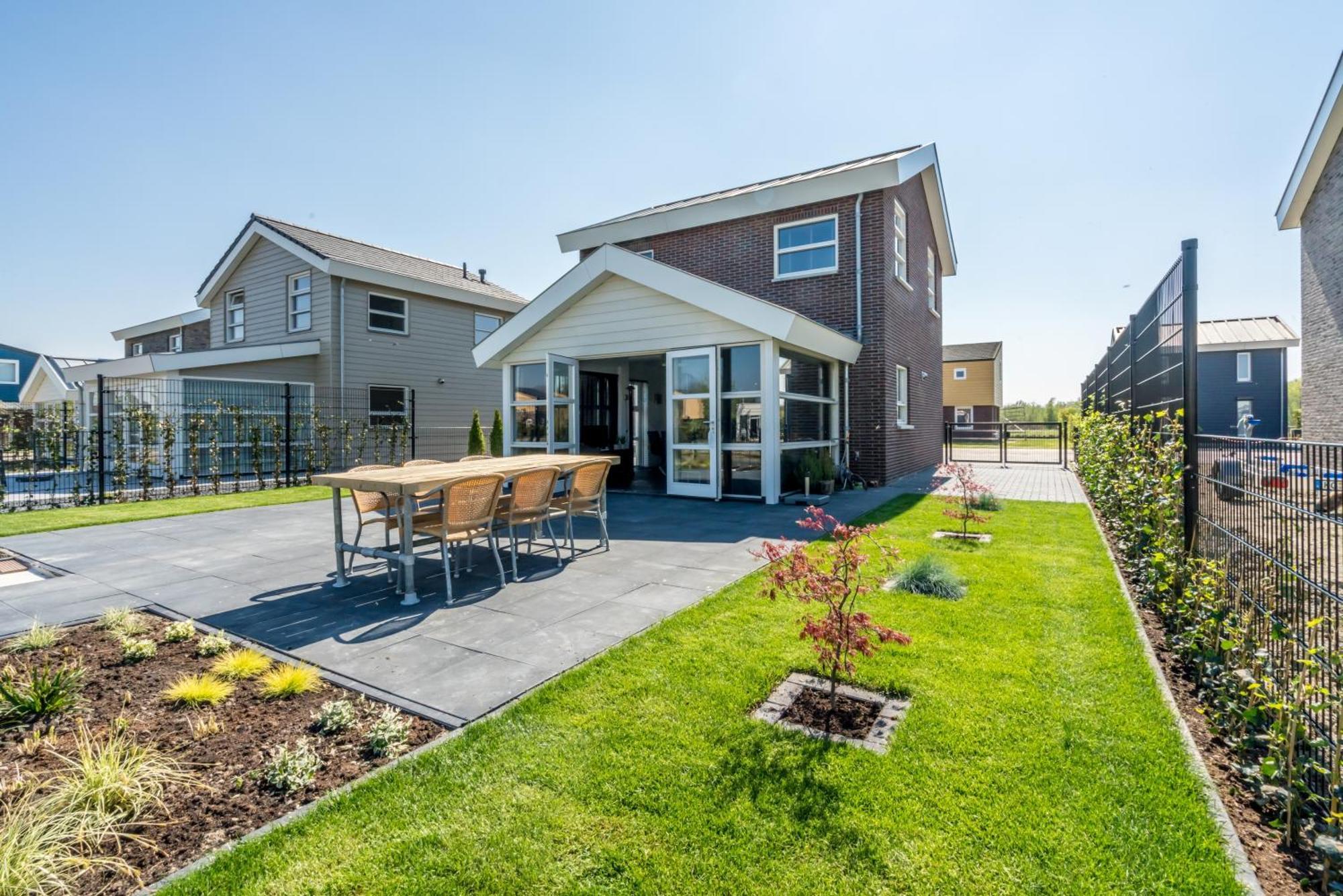 Nautic Rentals - Marinapark Oude-Tonge Экстерьер фото