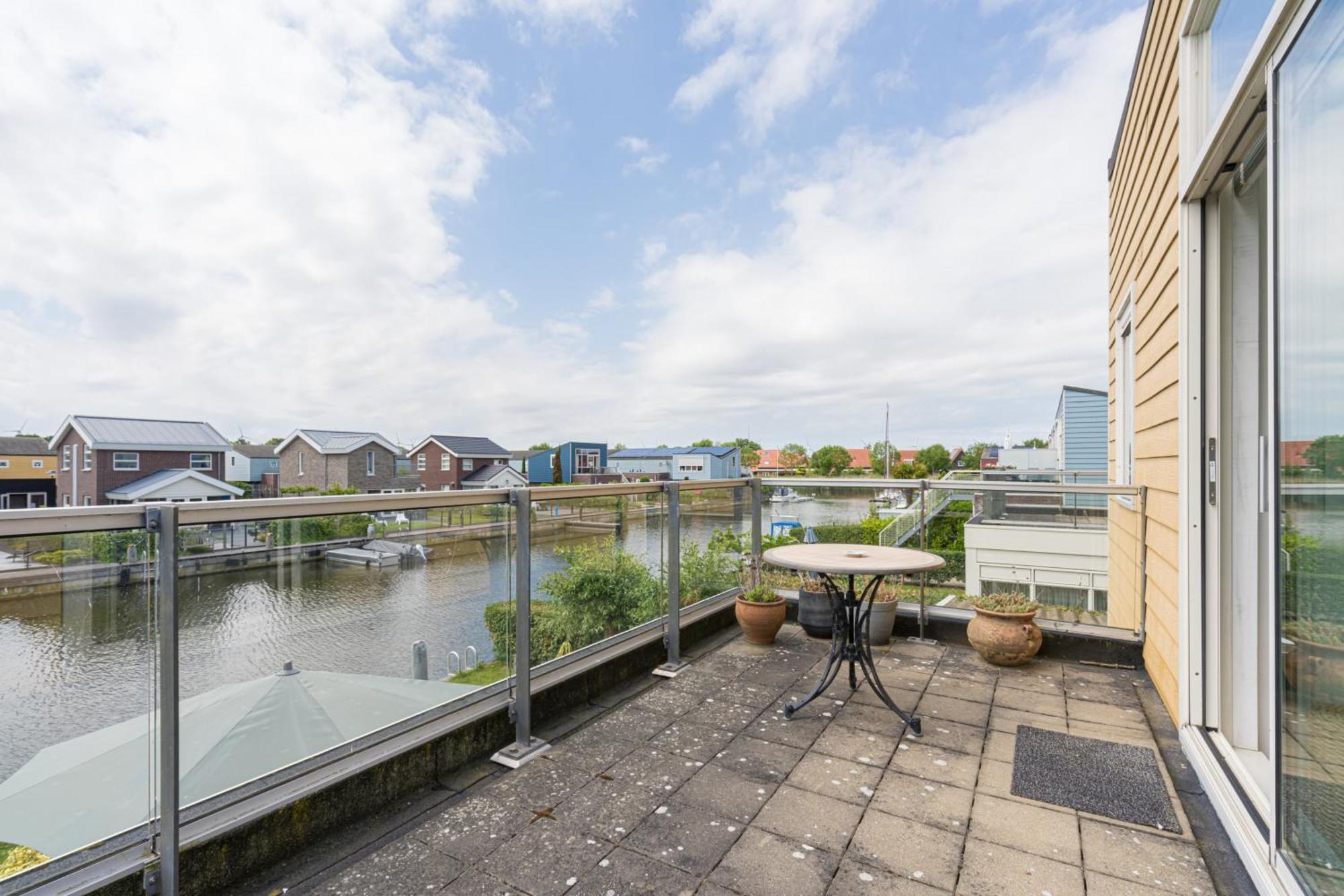 Nautic Rentals - Marinapark Oude-Tonge Экстерьер фото